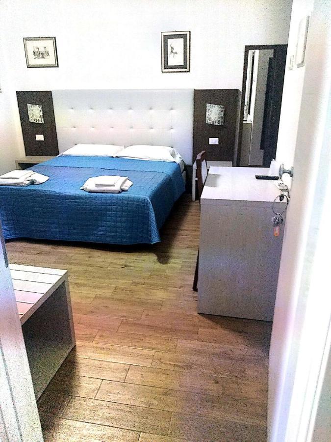 B&B Foscolo Llido Degli Estensi Luaran gambar
