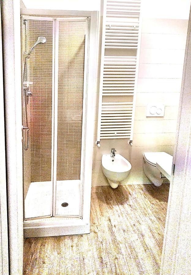 B&B Foscolo Llido Degli Estensi Luaran gambar