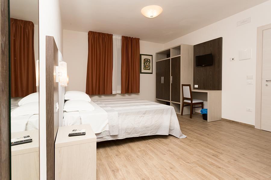 B&B Foscolo Llido Degli Estensi Luaran gambar